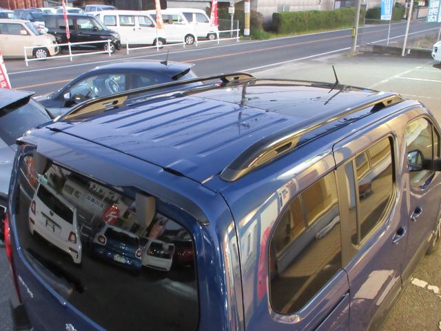 PEUGEOT RIFTER 2021 Image 31