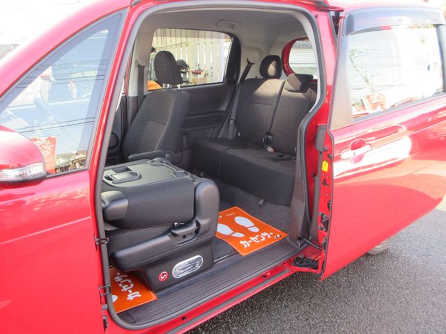 TOYOTA SPADE 2012 Image 31