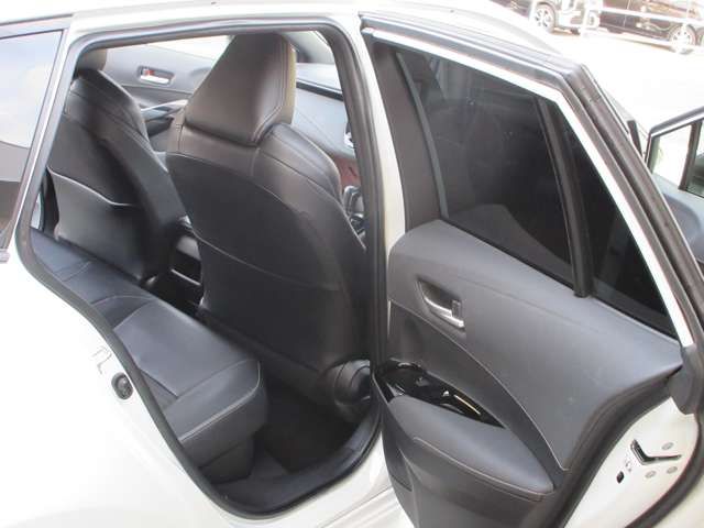 TOYOTA COROLLA TOURING HYBR 2023 Image 31