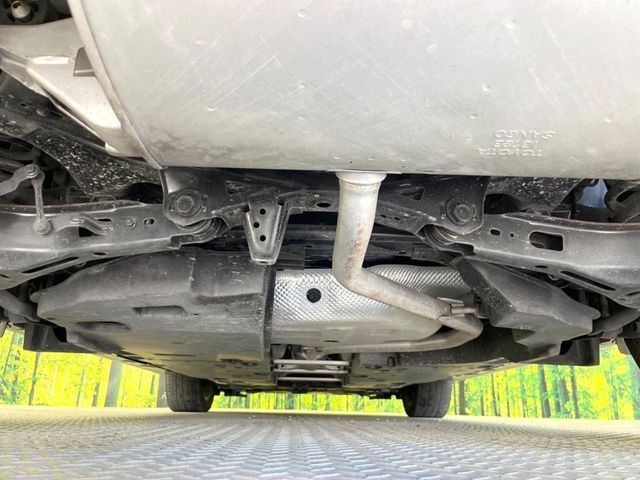 TOYOTA C-HR 2017 Image 31