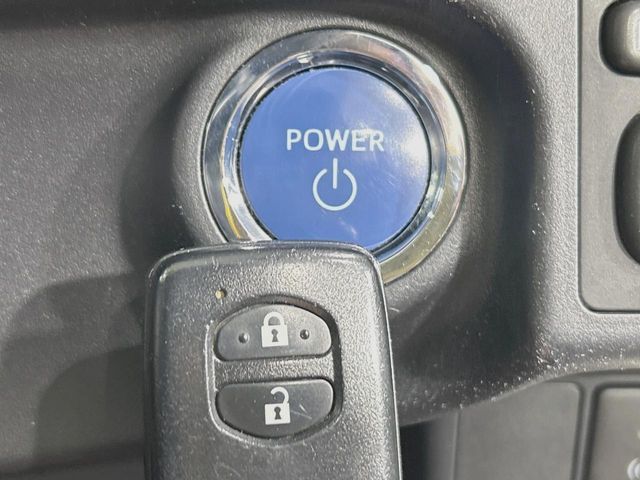 TOYOTA AQUA 2012 Image 31