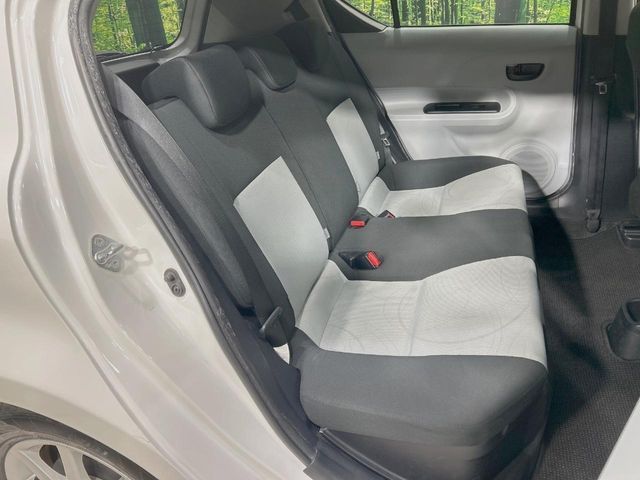 TOYOTA AQUA 2012 Image 31