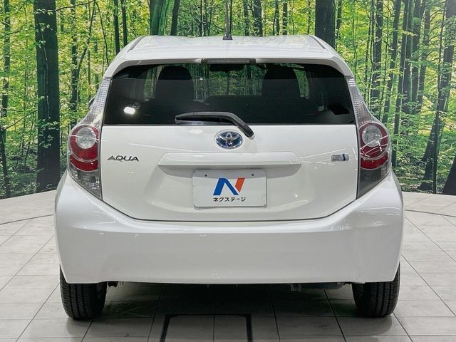 TOYOTA AQUA 2012 Image 31