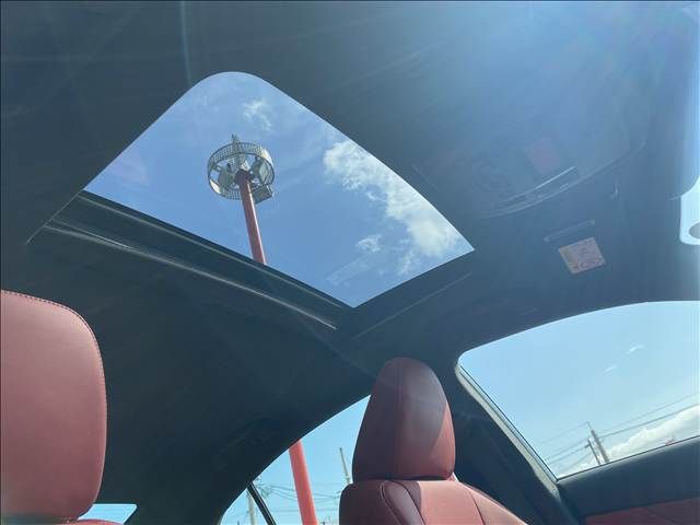 TOYOTA LEXUS IS300H 2021 Image 31