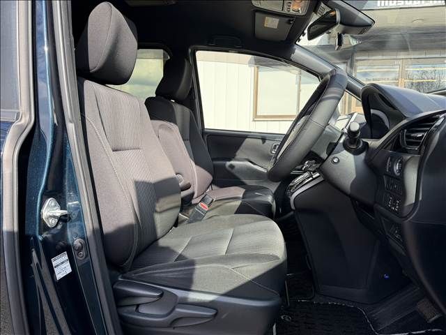 TOYOTA VOXY 2019 Image 31