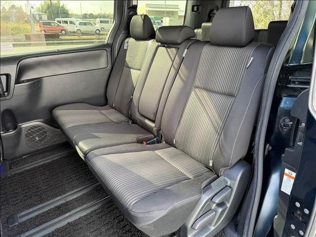 TOYOTA VOXY 2019 Image 31