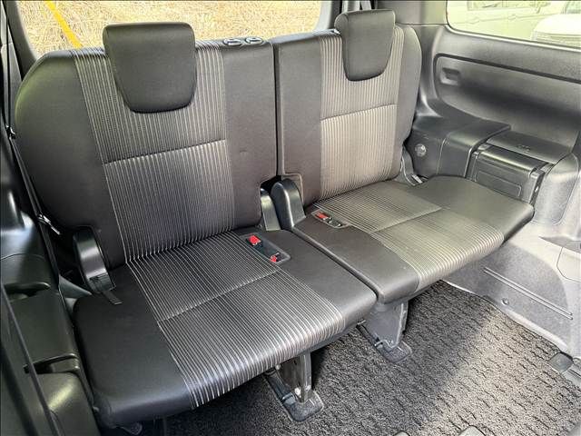 TOYOTA VOXY 2019 Image 31