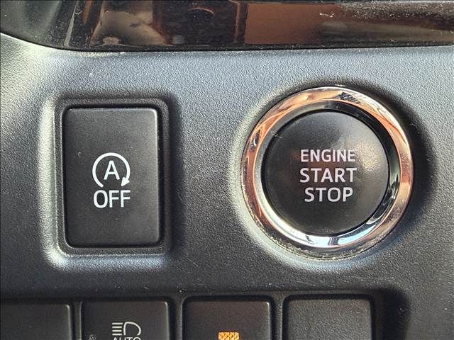 TOYOTA VOXY 2019 Image 31