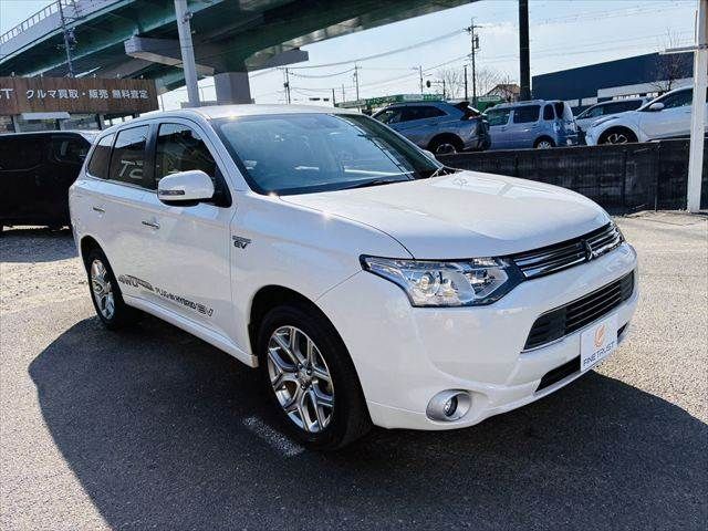 MITSUBISHI OUTLANDER PHEV 2013 Image 31