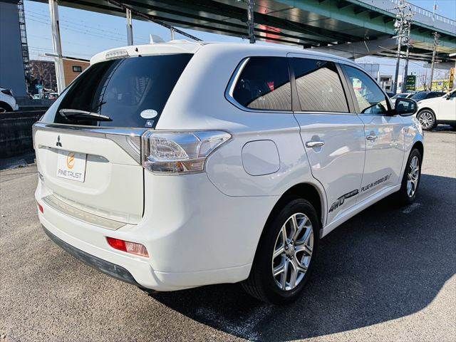 MITSUBISHI OUTLANDER PHEV 2013 Image 31