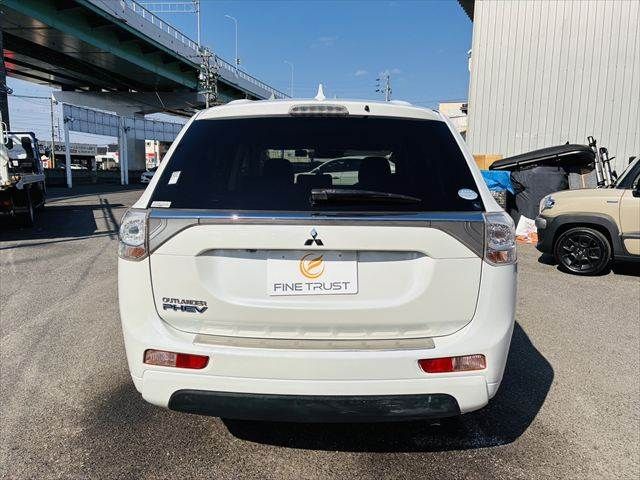 MITSUBISHI OUTLANDER PHEV 2013 Image 31