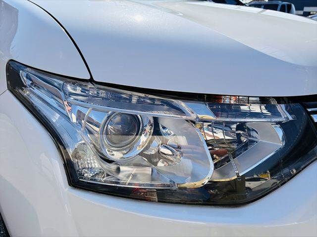 MITSUBISHI OUTLANDER PHEV 2013 Image 31