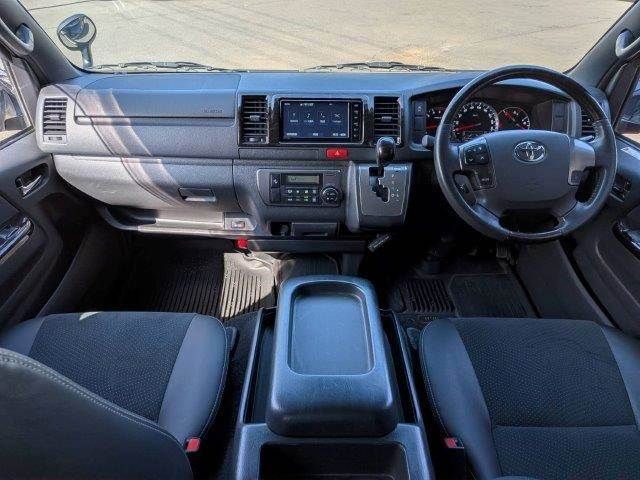 TOYOTA HIACE VAN 4WD 2019 Image 31