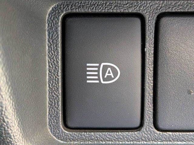 TOYOTA HIACE VAN 4WD 2019 Image 31