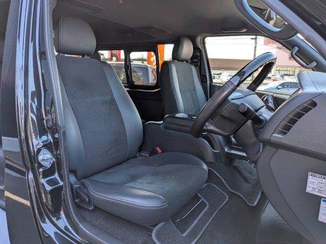 TOYOTA HIACE VAN 4WD 2019 Image 31