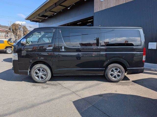 TOYOTA HIACE VAN 4WD 2019 Image 31