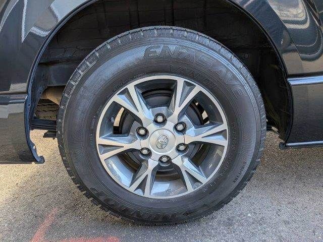 TOYOTA HIACE VAN 4WD 2019 Image 31