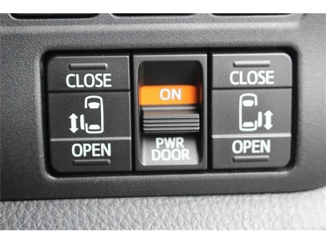 TOYOTA ESQUIRE 2015 Image 31