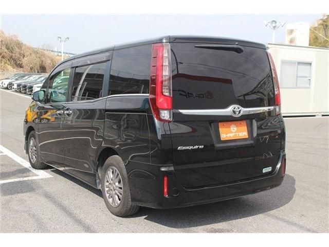 TOYOTA ESQUIRE 2015 Image 31