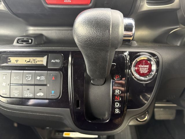 HONDA N BOX SLASH 4WD 2015 Image 31