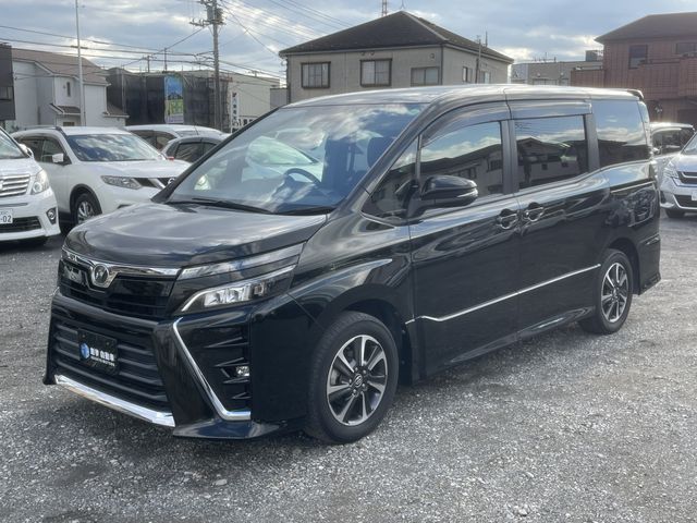 TOYOTA VOXY 2017 Image 31