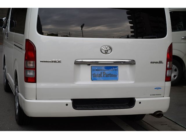 TOYOTA REGIUSACE VAN 2WD 2013 Image 31