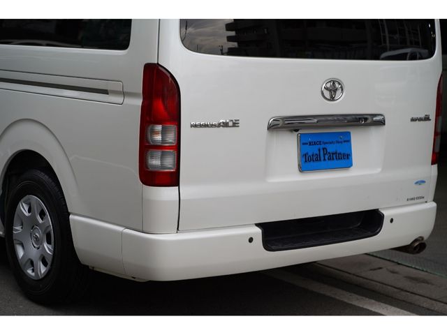 TOYOTA REGIUSACE VAN 2WD 2013 Image 31