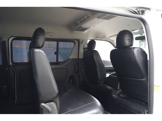 TOYOTA REGIUSACE VAN 2WD 2013 Image 31