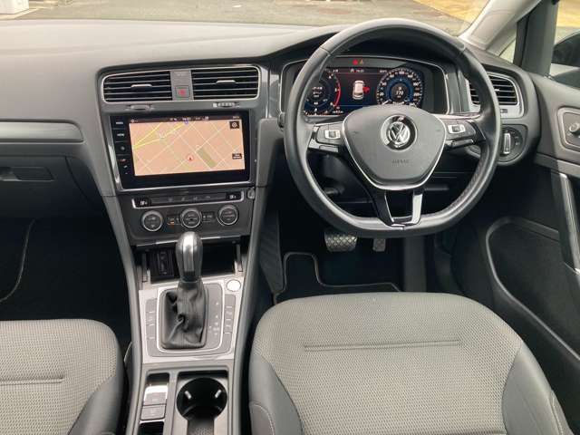 VOLKSWAGEN GOLF 2020 Image 31