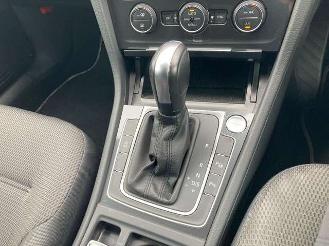 VOLKSWAGEN GOLF 2020 Image 31