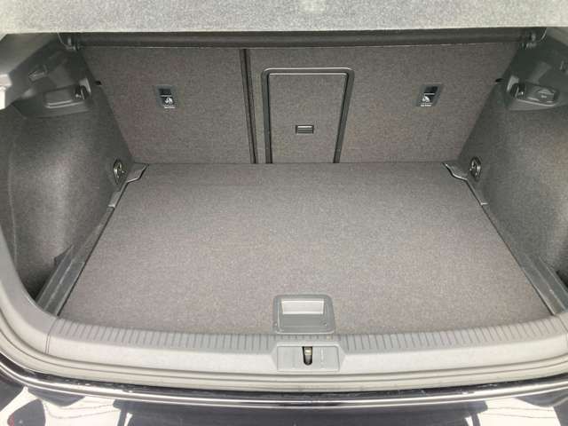 VOLKSWAGEN GOLF 2020 Image 31