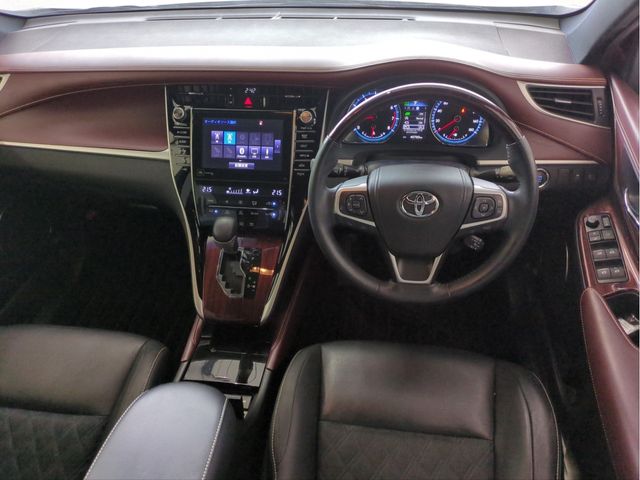 TOYOTA HARRIER 2WD 2014 Image 31