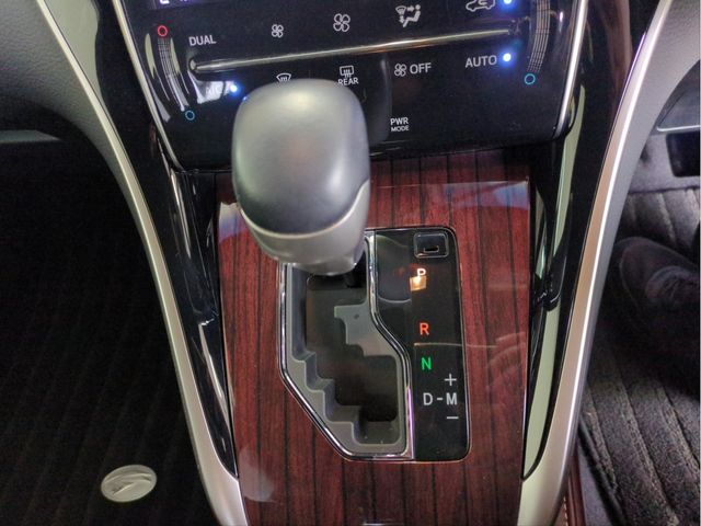 TOYOTA HARRIER 2WD 2014 Image 31