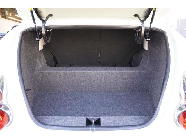 MITSUOKA VIEWT 2022 Image 31