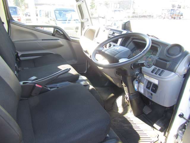 MITSUBISHI CANTER 2020 Image 31