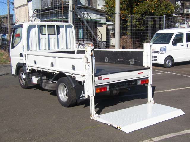 MITSUBISHI CANTER 2018 Image 31