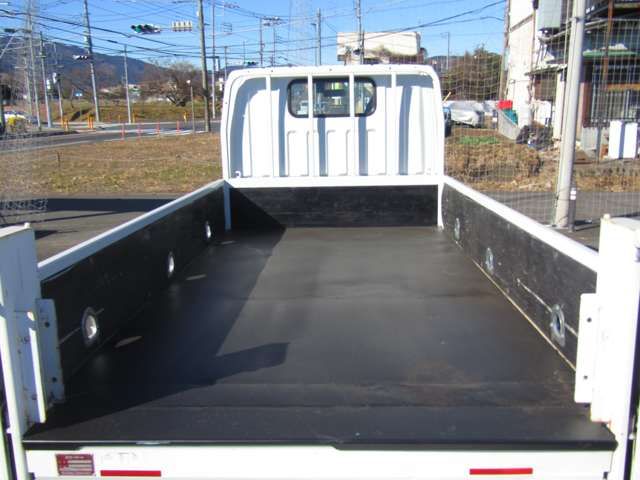 MITSUBISHI CANTER 2018 Image 31