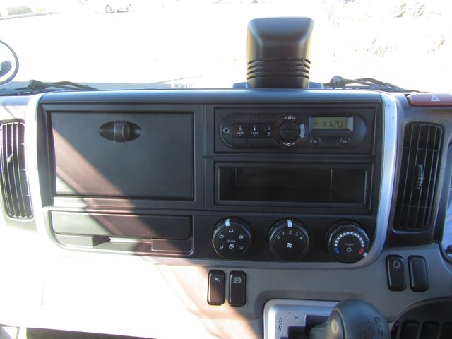 MITSUBISHI CANTER 2018 Image 31