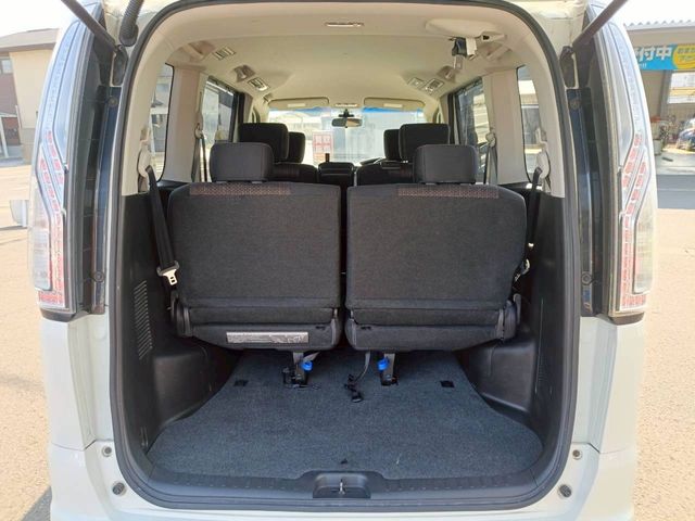 NISSAN SERENA  S-HYBRID 4WD 2015 Image 31