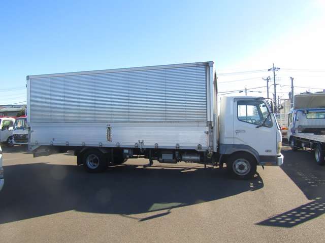 MITSUBISHI FUSOU FIGHTER 2005 Image 31