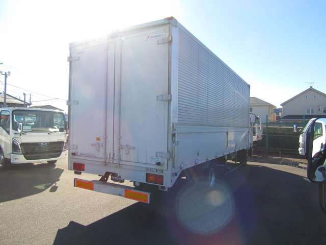 MITSUBISHI FUSOU FIGHTER 2005 Image 31