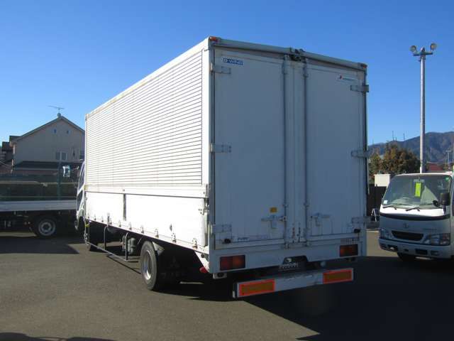 MITSUBISHI FUSOU FIGHTER 2005 Image 31