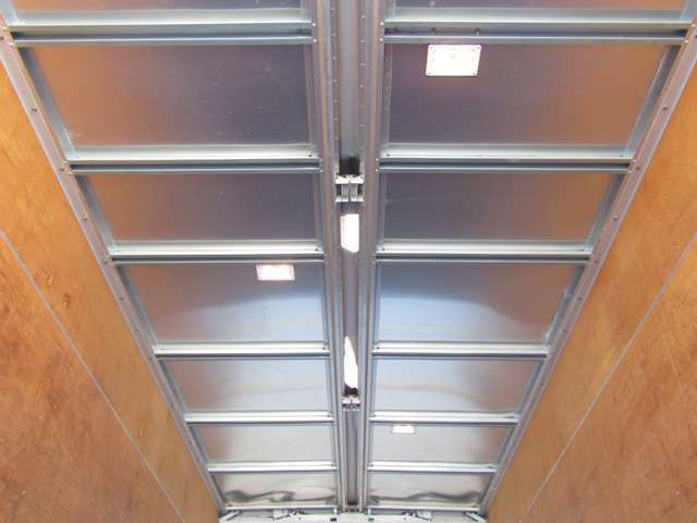 MITSUBISHI FUSOU FIGHTER 2005 Image 31