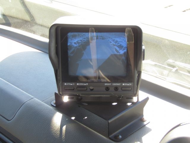 MITSUBISHI FUSOU FIGHTER 2005 Image 31