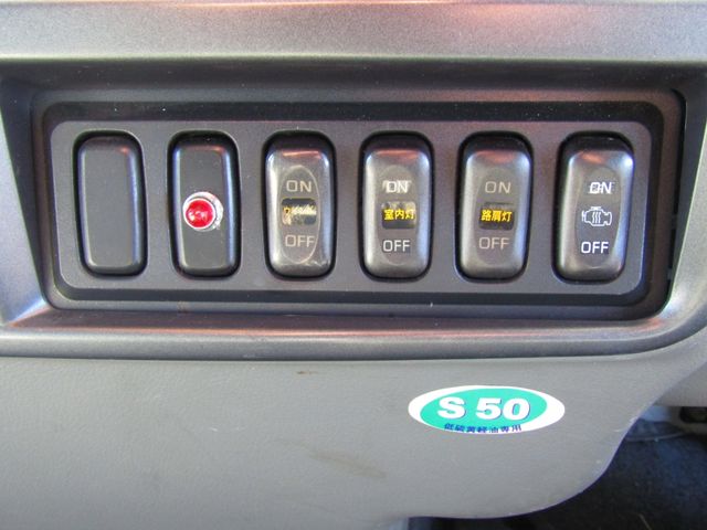 MITSUBISHI FUSOU FIGHTER 2005 Image 31