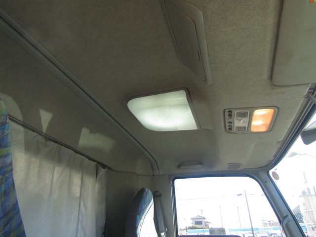 MITSUBISHI FUSOU FIGHTER 2005 Image 31