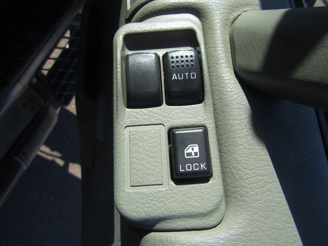 MITSUBISHI FUSOU FIGHTER 2005 Image 31