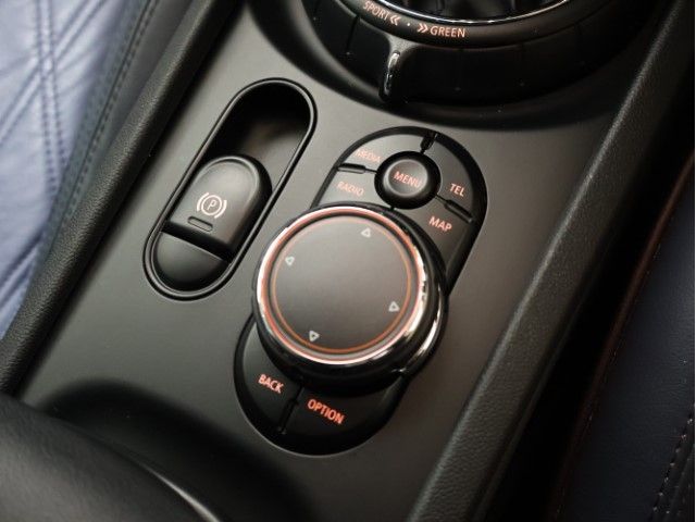 BMW MINI COOPER SD C 2017 Image 31