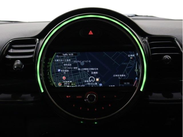 BMW MINI COOPER SD C 2017 Image 31