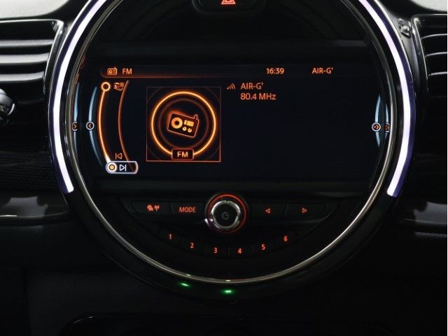 BMW MINI COOPER SD C 2017 Image 31